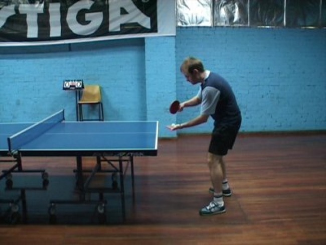 Tischtennis - Rückhand - Topspin-Aufschlag