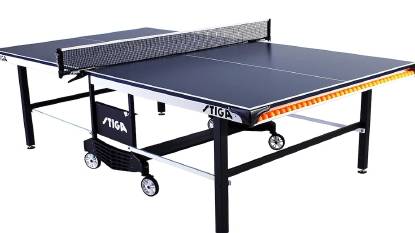 STIGA STS 385 Indoor-Tischtennistisch mit Ballaufbewahrung und Premium-Netz
