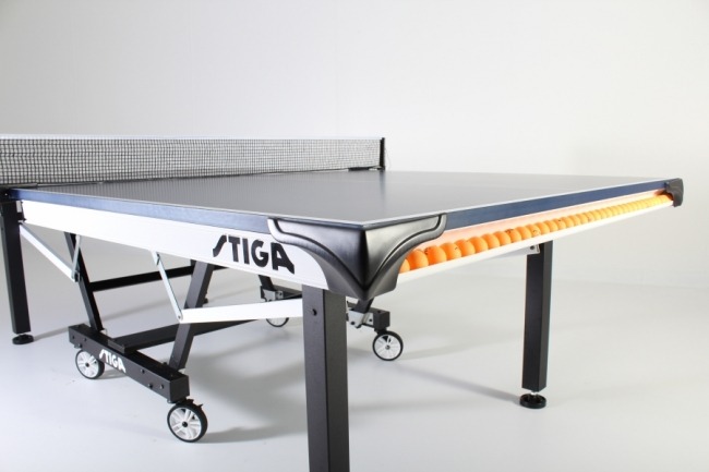 Stiga STS 420 Indoor-Tischtennistisch Ballablageansicht