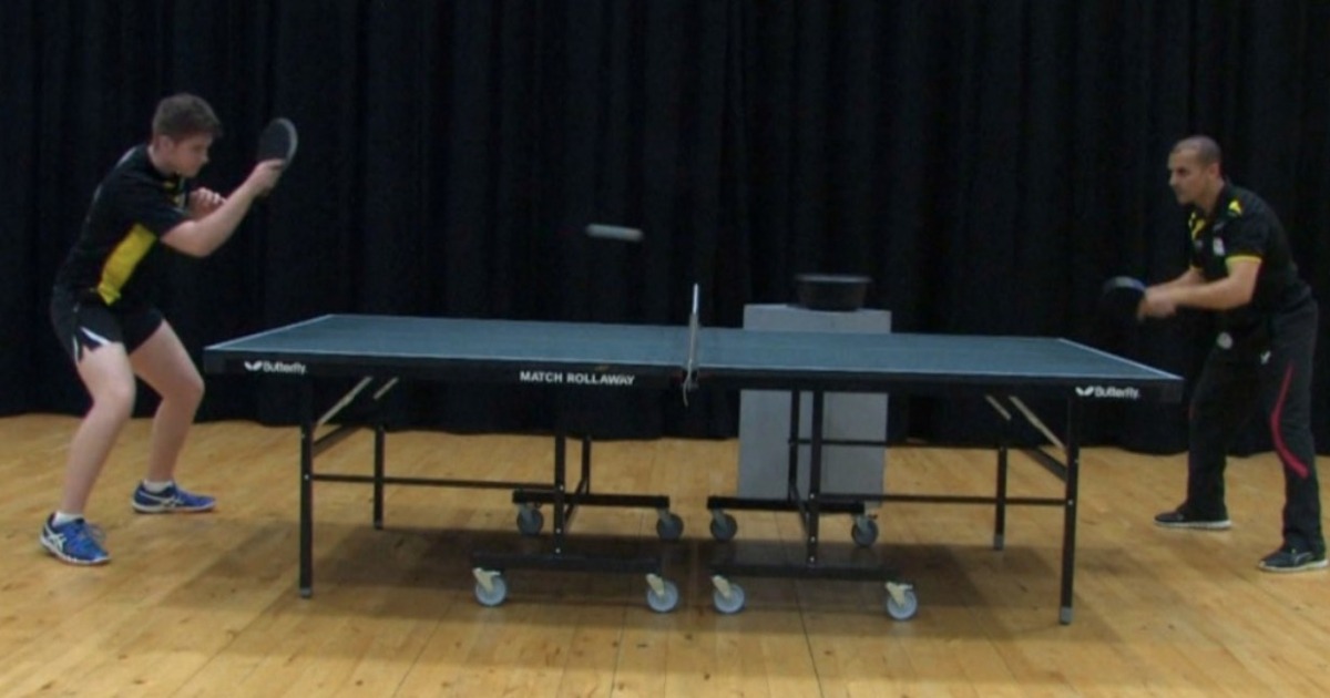 Ping Pong Tipp - Fußarbeit-Übung von Eli Baraty