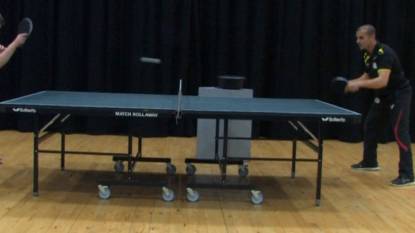 Ping Pong Tipp - Fußarbeit-Übung von Eli Baraty