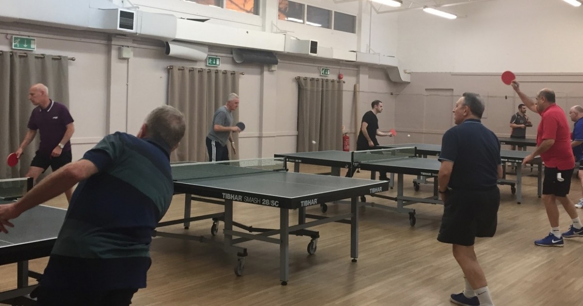 Fit werden mit Ping Pong und ein Neujahrsvorsatz-Ziel setzen
