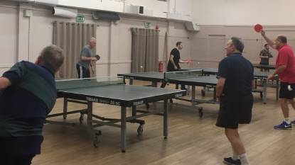 Fit werden mit Ping Pong und ein Neujahrsvorsatz-Ziel setzen