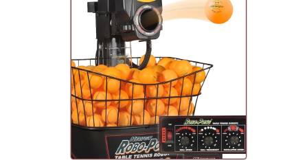 Ping-Pong-Roboter: Newgy Robo-Pong 1040