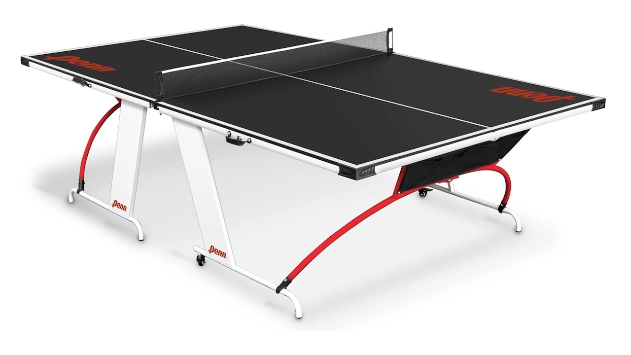 Foldable full size table tennis table with 2 paddles and 2 balls